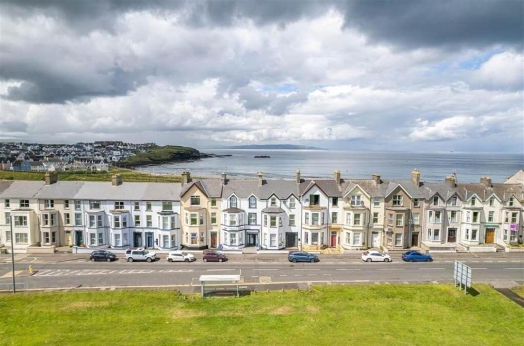 1 Dunluce Green - Portrush By The Sea Bagian luar foto