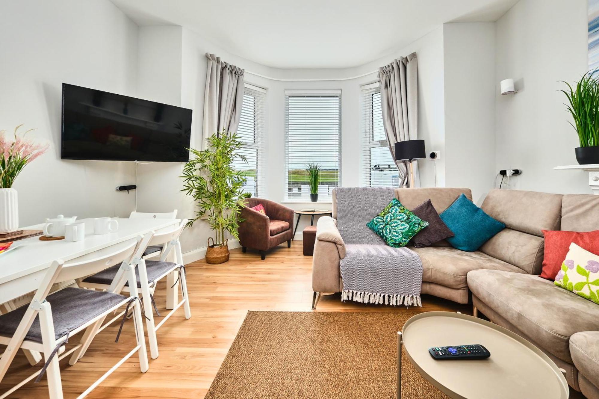 1 Dunluce Green - Portrush By The Sea Bagian luar foto